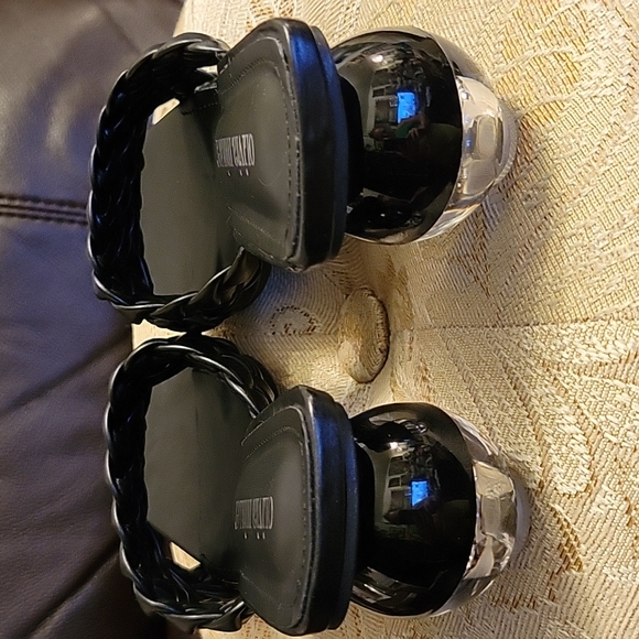 Olivia Miller Heel Sandal, Black, Size 8, Round crystal heels, NWOT, 2.5" Heel - Picture 10 of 12